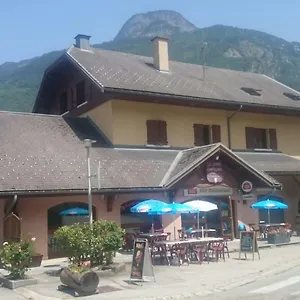 Le Grand Chatelard Bar Restaurant Gasthof Sainte-Marie-de-Cuines